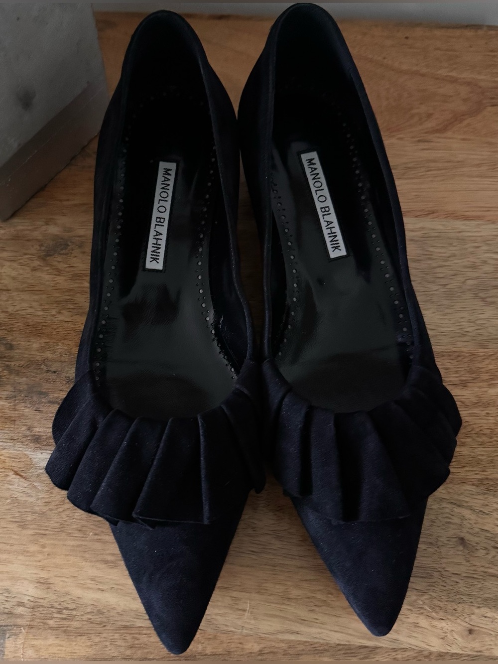 Manolo Blahnik Black Suede Ruffle Ballerina Pumps Women’s size 38